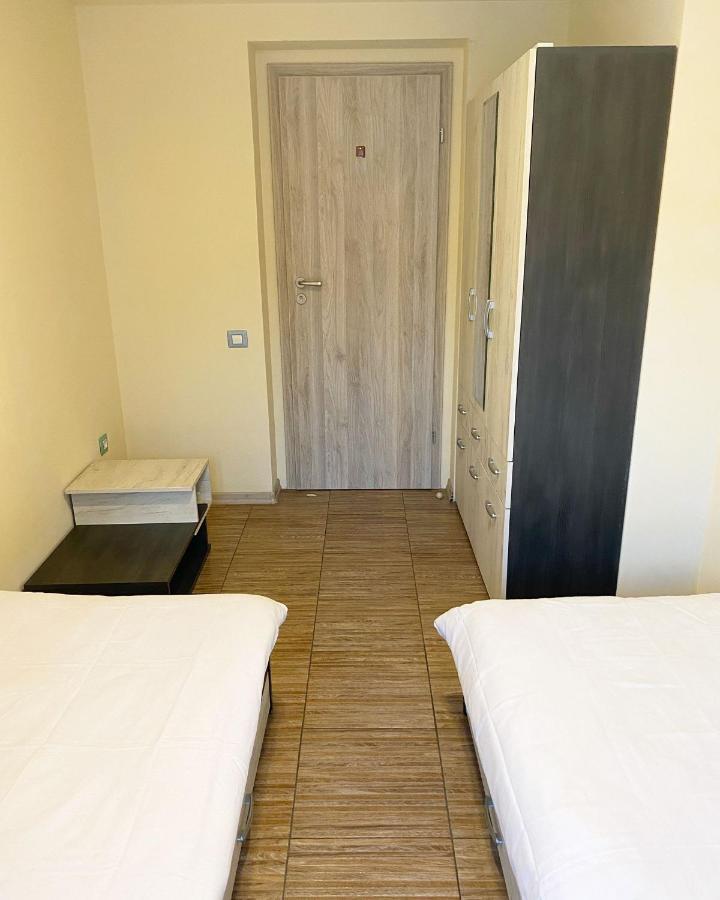 Anthora Hostel Plovdiv Buitenkant foto