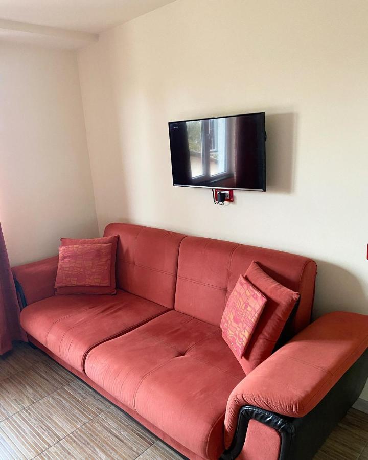Anthora Hostel Plovdiv Buitenkant foto